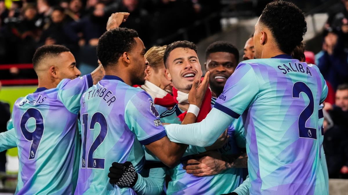 Premier Lig'de yln ilk galibiyeti Arsenal'dan