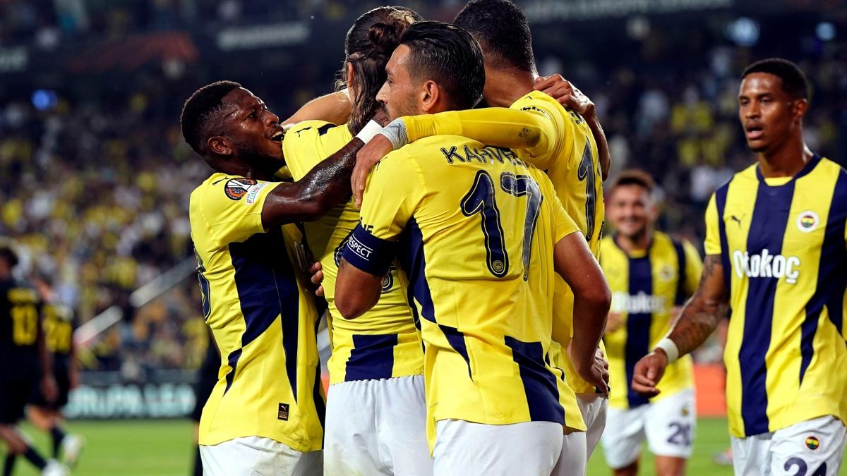 Fenerbahe'ye kt haber! ki futbolcu da sakatland