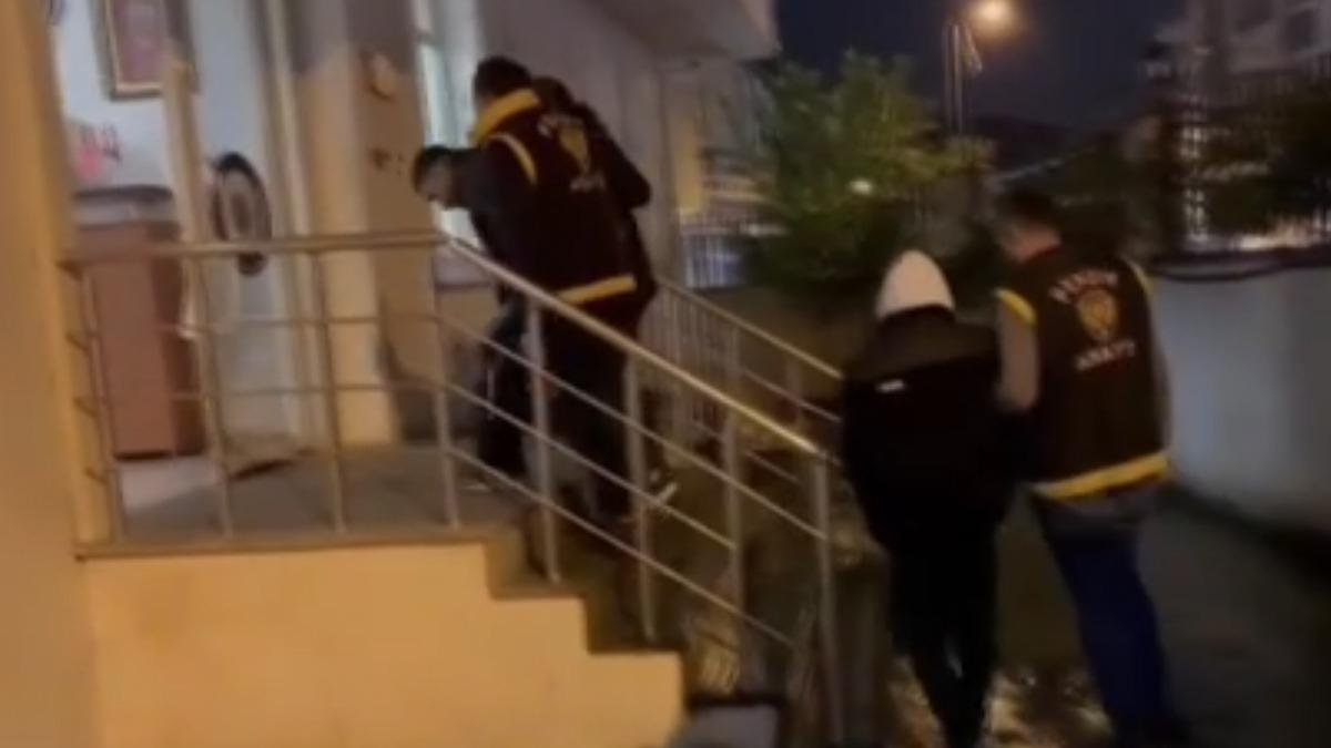 Pendik'te trafikte kan bakl kavgada 1 kii ld