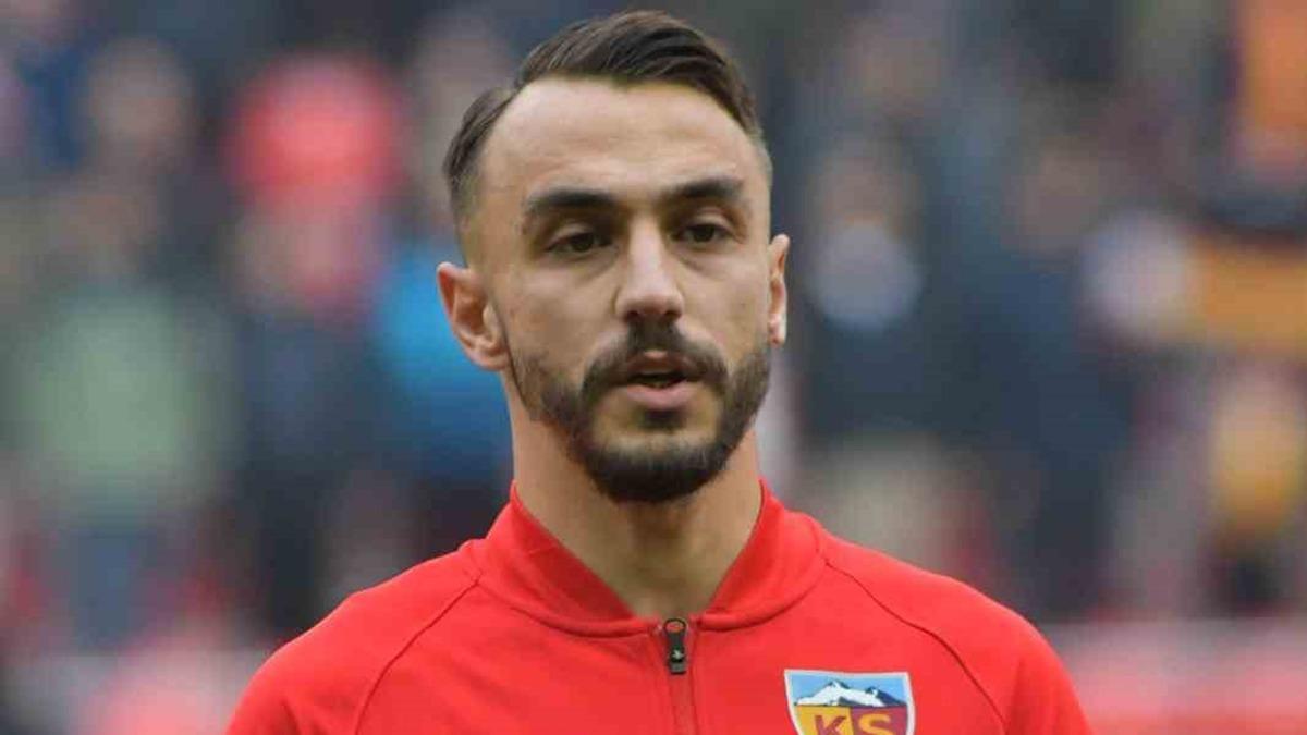 Kayserispor'da Gkhan Sazda cezal 