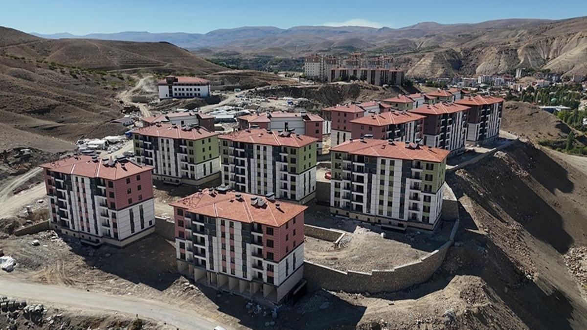 Malatya'da 256 deprem konutu daha teslim ediliyor 