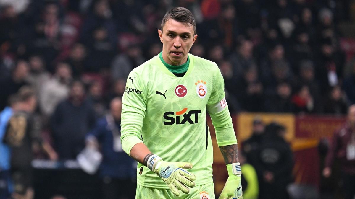 Yeni szleme imzalayacak m? Galatasaray'da srpriz Muslera gelimesi