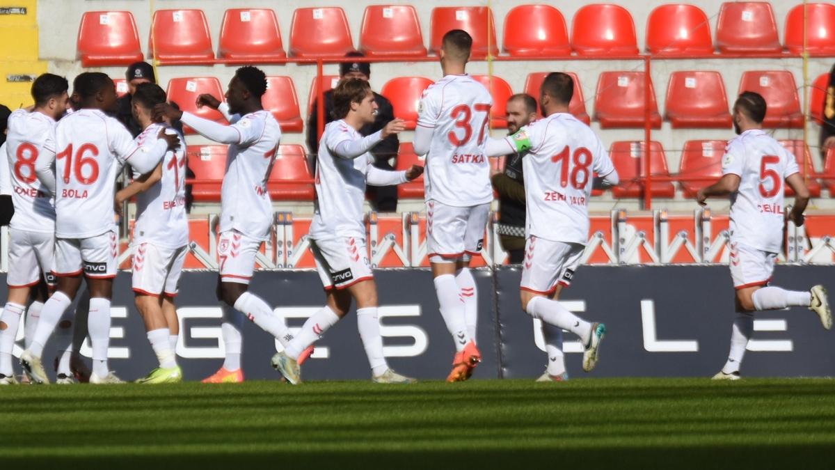 Samsunspor ilk dakikada att golle 3 puan ald