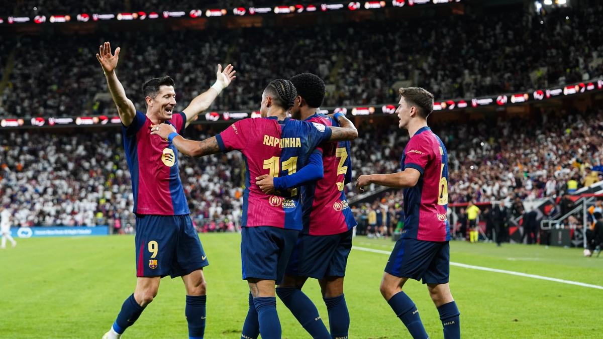 MA SONUCU: Real Madrid 2-5 Barcelona