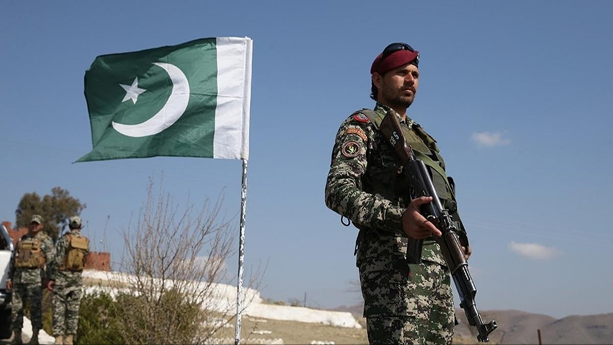 Pakistan'da 27 militan etkisiz hale getirildi