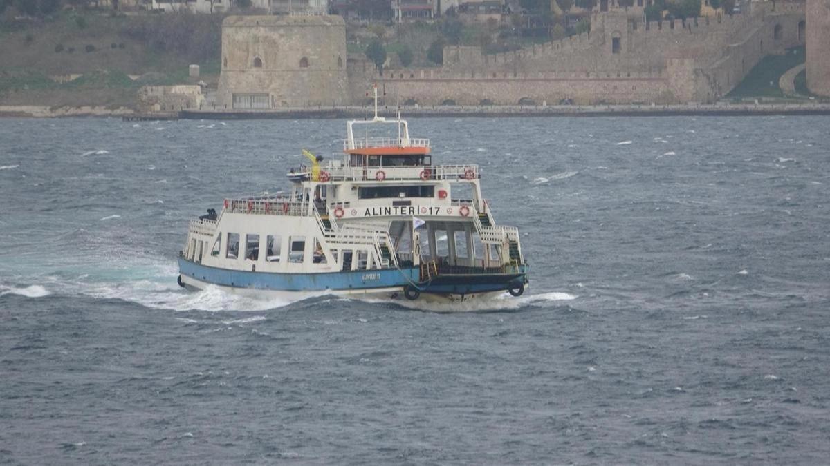 anakkale'de feribot seferlerine frtna engeli 