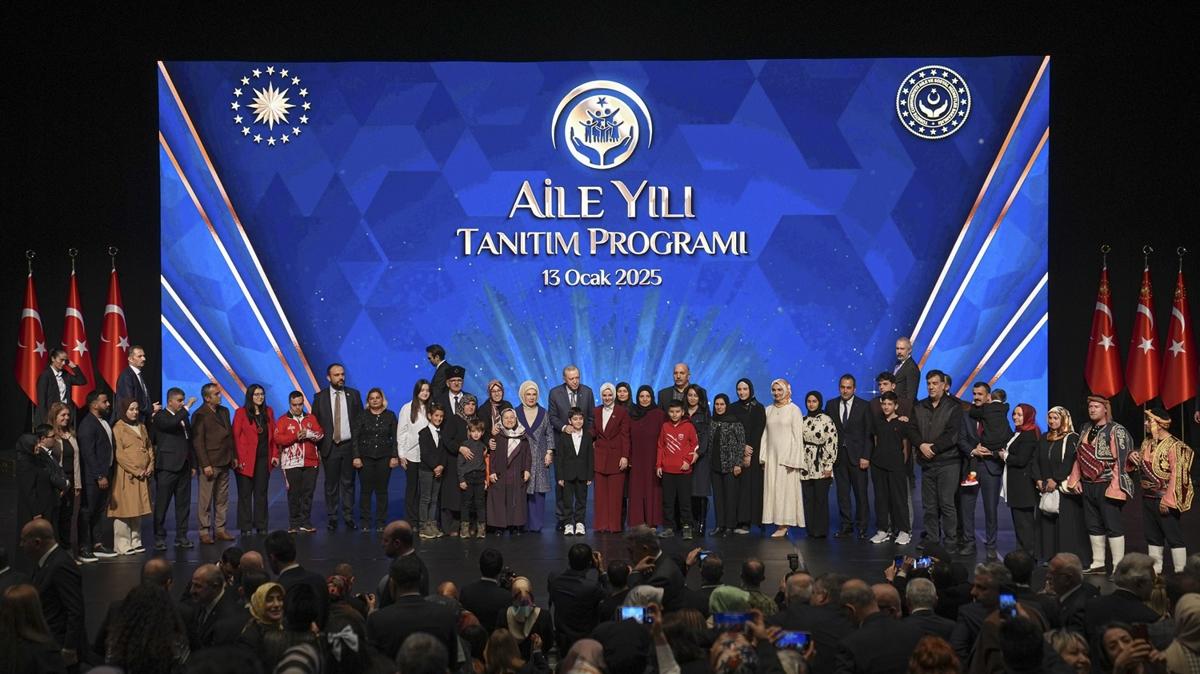 Emine Erdoan: Aile Yl hepimize kutlu olsun