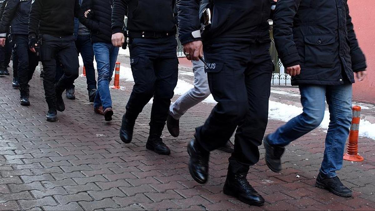 Ankara'da ''Bul karay, al paray'' oynatarak dolandrclk yaptklar iddiasyla 9 pheli yakaland