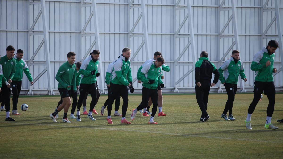 Konyaspor, Kasmpaa mann taktiini alt