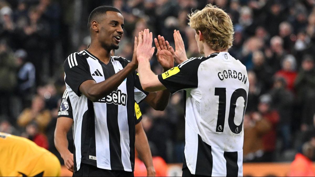 Newcastle United, Wolverhampton' 3 golle geti