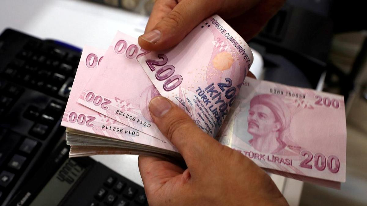 600 bin kamu iisini ilgilendiriyor! Zam pazarl iin hazrlk