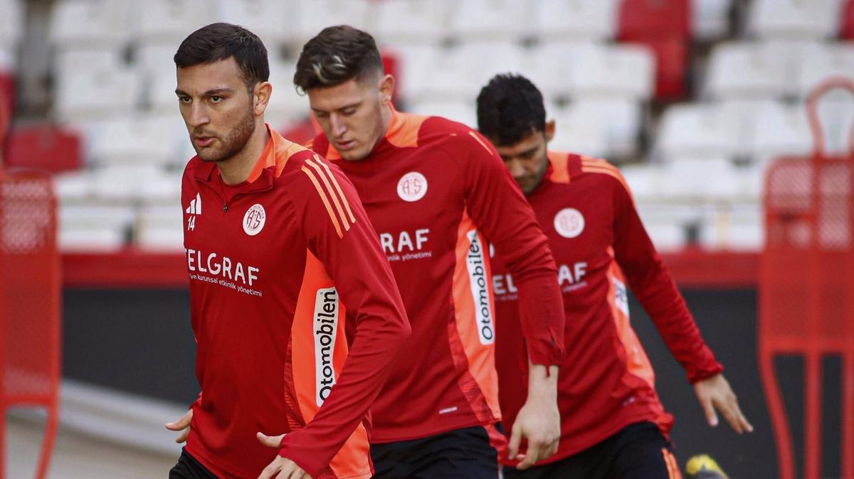 Antalyaspor'da gzler Gztepe manda 