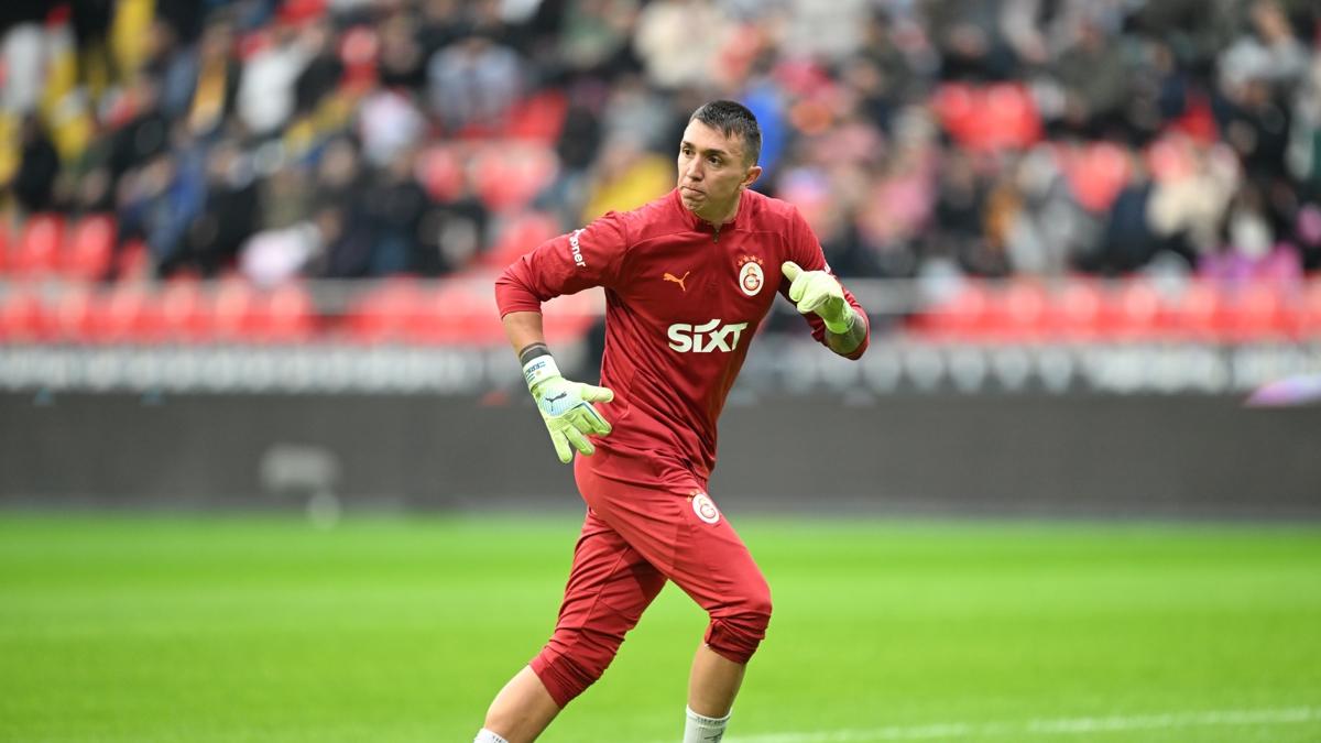 Fernando Muslera, Blent Korkmaz' yakalad