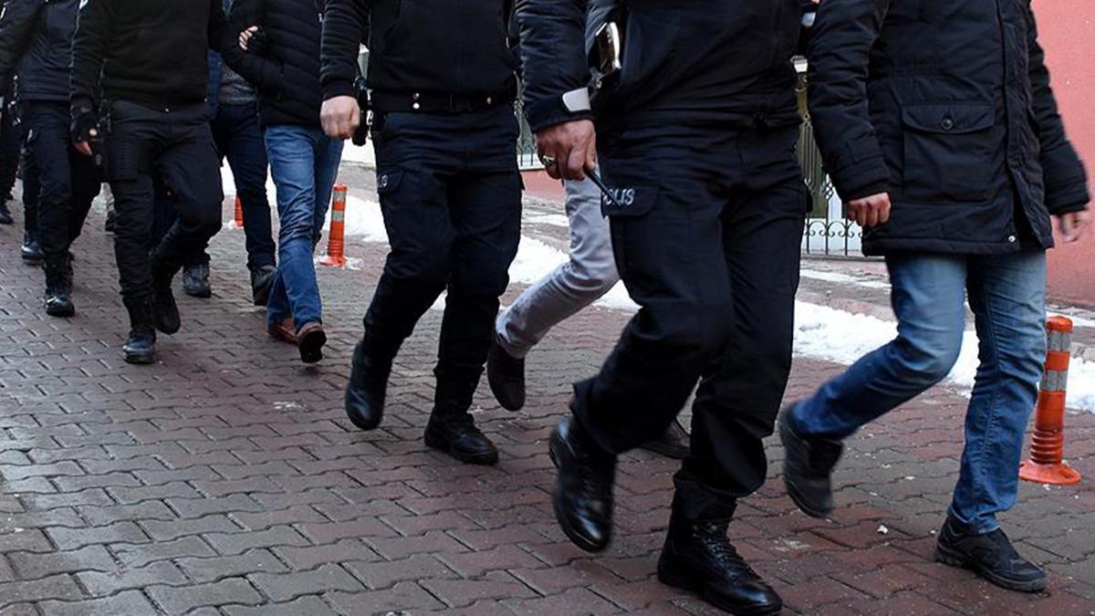 zmir merkezli 3 ildeki dolandrclk operasyonunda 11 pheli yakaland