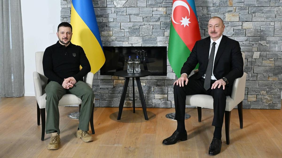 Aliyev ve Zelenski, Davos'ta grt