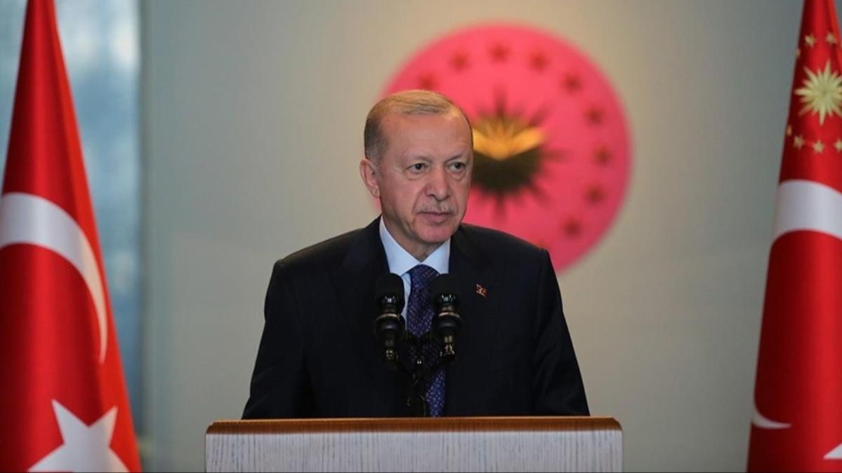 Cumhurbakan Erdoan'dan vefat eden eski AK Parti Milletvekili yimaya'nn ailesine taziye ziyareti