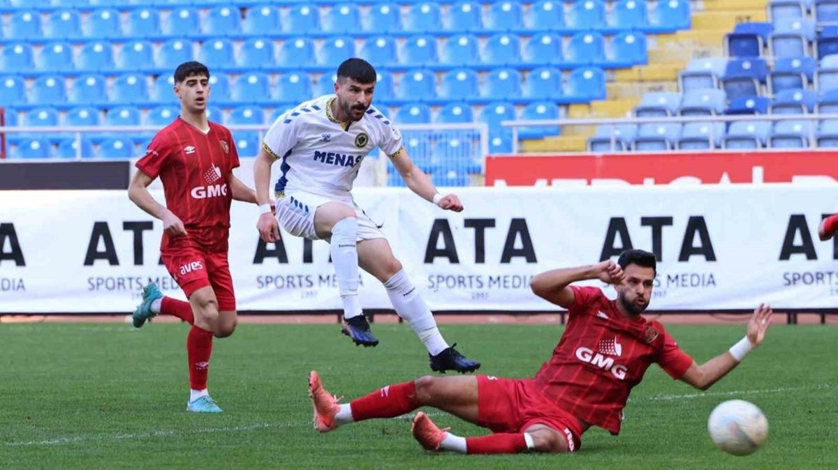 Menemen FK'da Altar Han Hidayetolu sevinci 