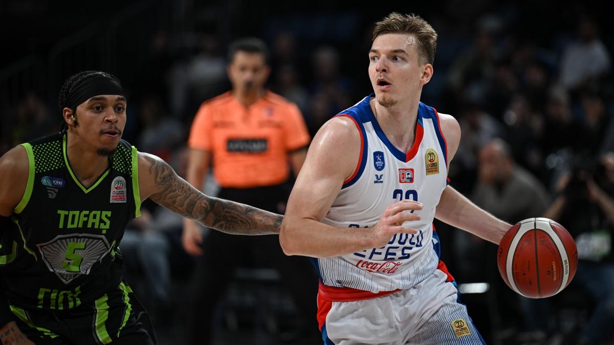 Anadolu Efes'te Justus Hollatz ile yollar ayrld