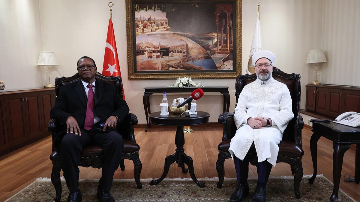 Diyanet leri Bakan Erba: Bizim Afrika lkeleriyle farkl alanlarda ibirliimiz var