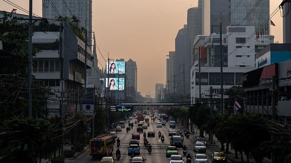 Bangkok'ta toplu ulama hava kirlilii tarifesi: 1 hafta cretsiz olacak 