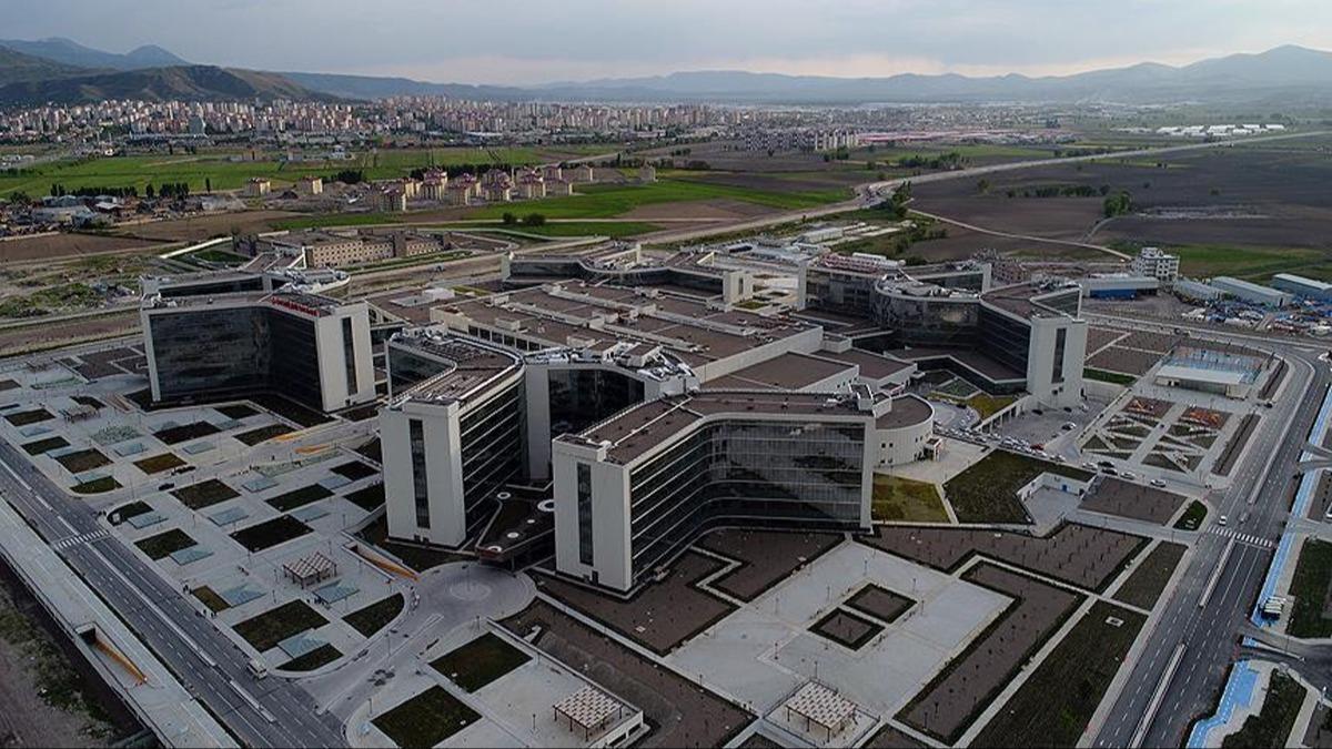 Salk Bakanl, Kayseri ehir Hastanesi'nde numune kaplarnn tedbiren deitirildiini aklad