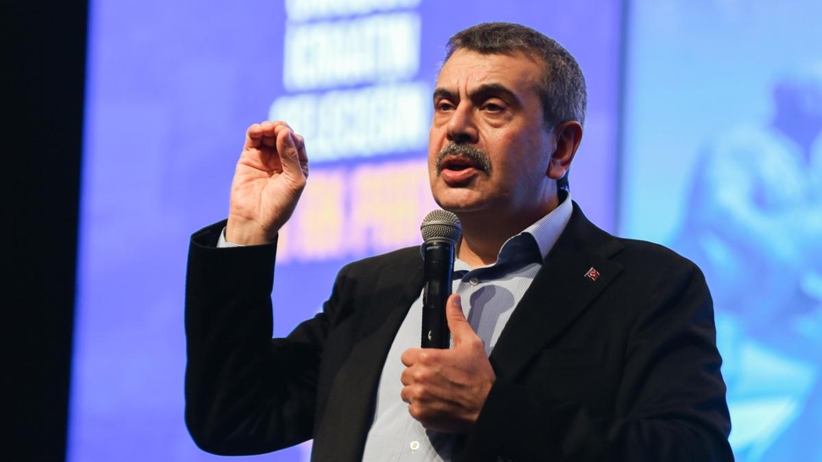 Bakan Tekin, milli eitim mdrleriyle toplant gerekletirdi 