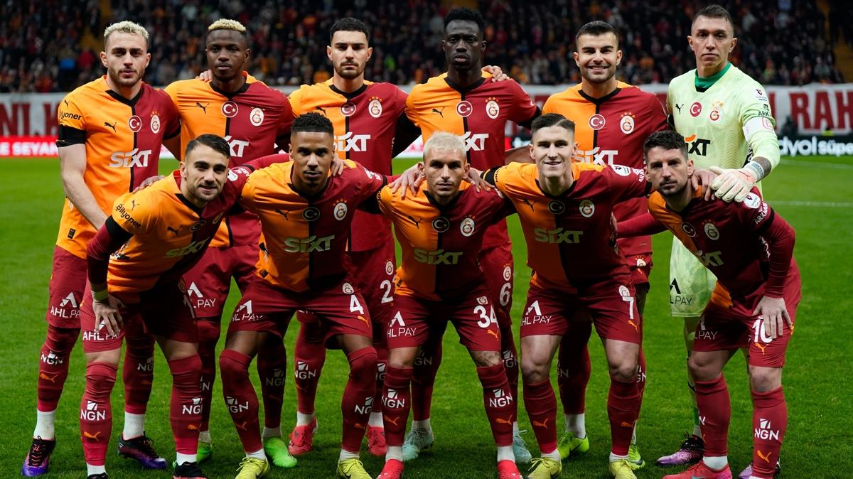 Galatasaray, Hollanda'da ilk iin sahaya kacak