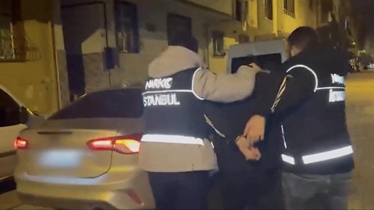 stanbul'da zehir tacirlerine operasyon: 5 zanl gzaltna alnd