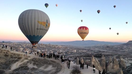 Kapadokya'da scak hava balonu yolcu rekoru krld
