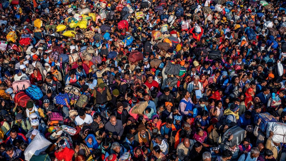 Hindistan'da festivalde izdiham meydana geldi: 30 l 