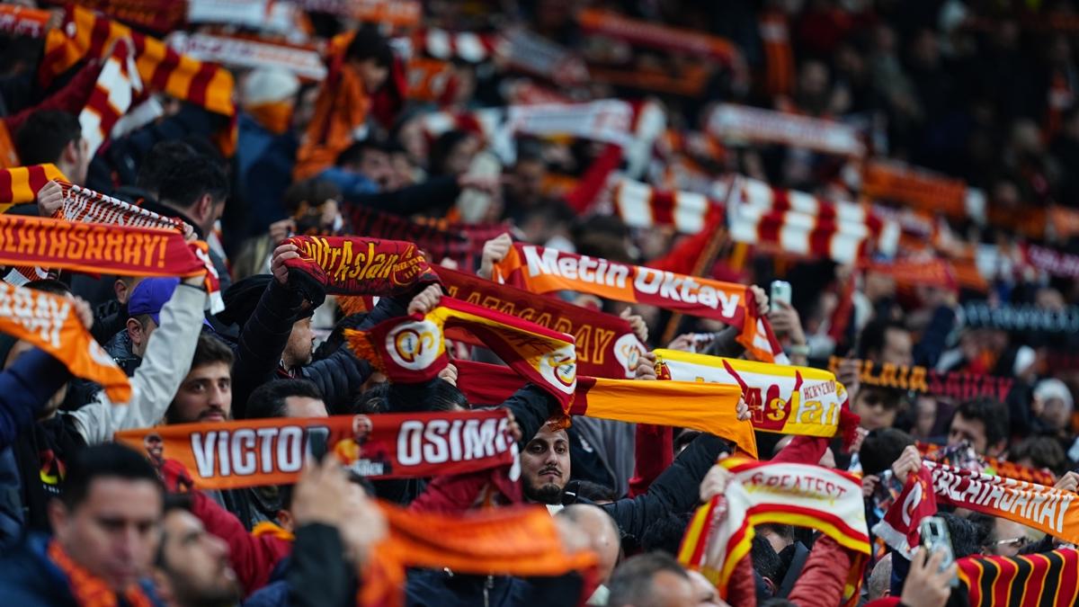 Galatasaray'dan Ajax ma ncesi taraftarlarna uyar