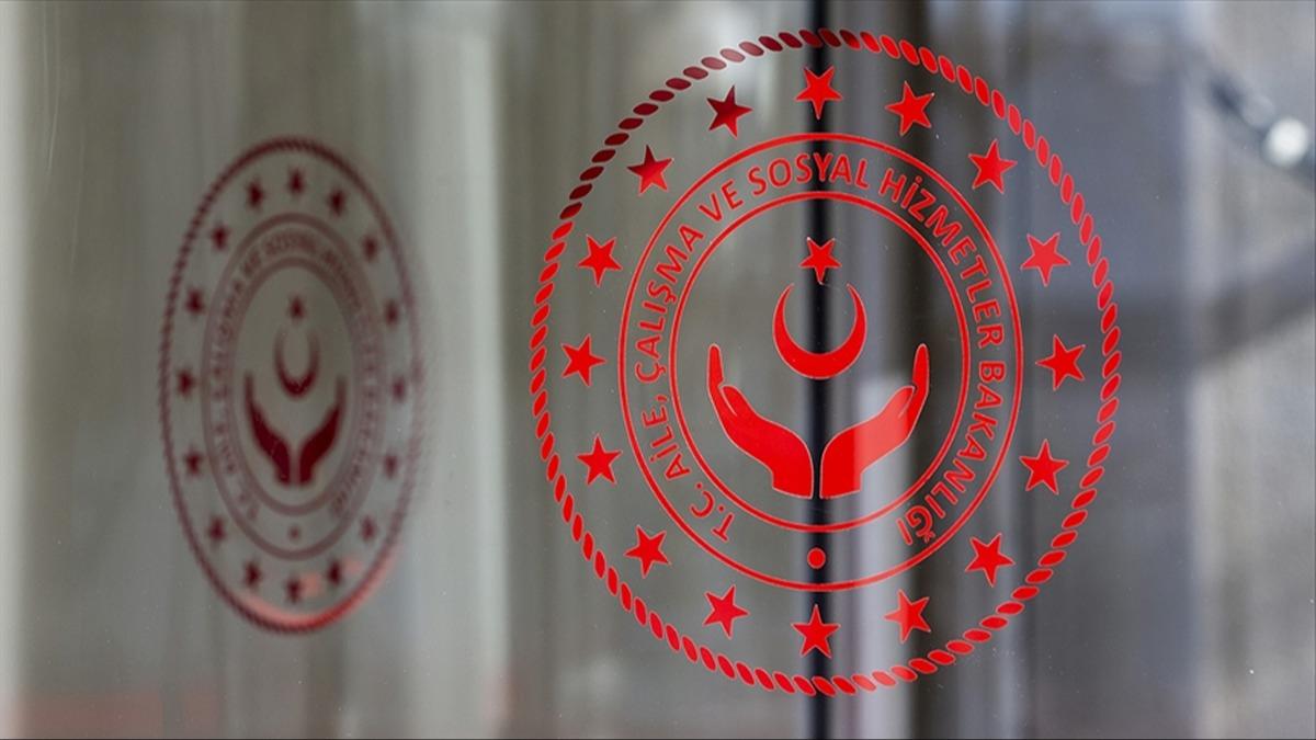 Aile ve Sosyal Hizmetler Bakanlnn ''Dijital Dnyada ocuk altay'' raporu tamamland