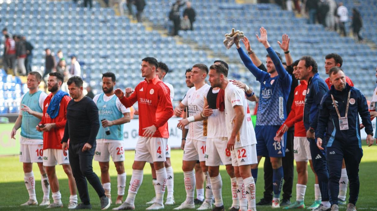 Antalyaspor'un deplasman hasreti 5 ma sonra son buldu