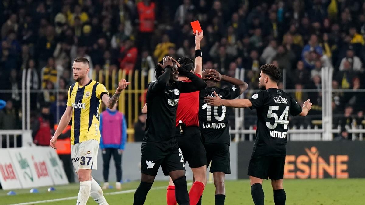 aykur Rizespor'dan arka arkaya paylamlar