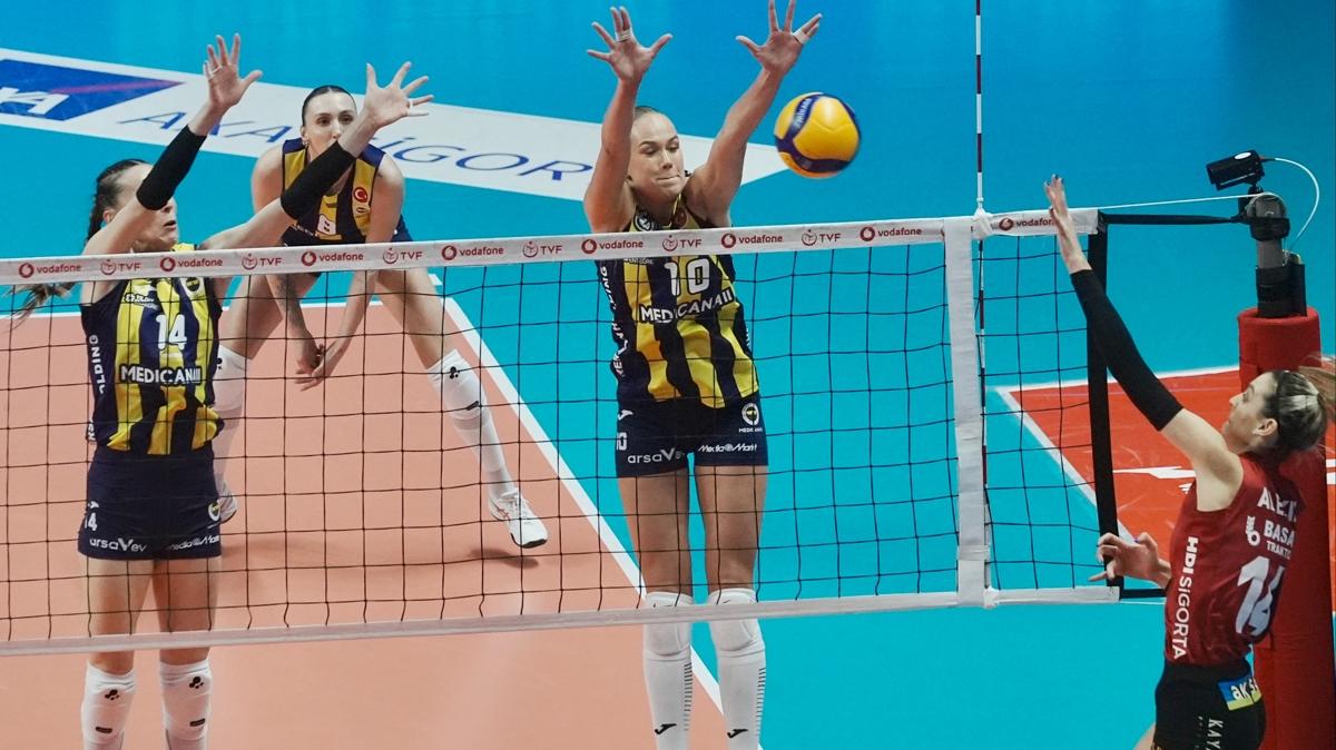 Filede derbinin kazanan Fenerbahe Medicana