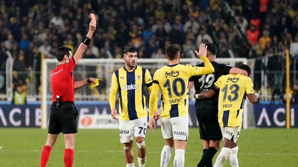 Galatasaray'dan Fenerbah�e ma�� sonras� payla��m: Gideceksiniz