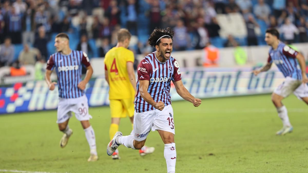 Trabzonspor'da Umut Bozok ile yollar ayrld