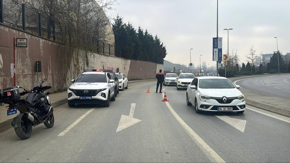 stanbul Emniyet Mdrlne bal ekiplerden okul evrelerinde asayi uygulamas