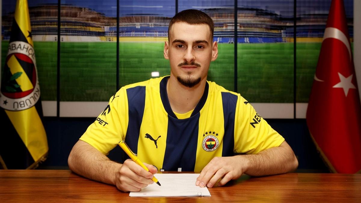 Fenerbahe, Ognjen Mimovic'in lisansn kartt 