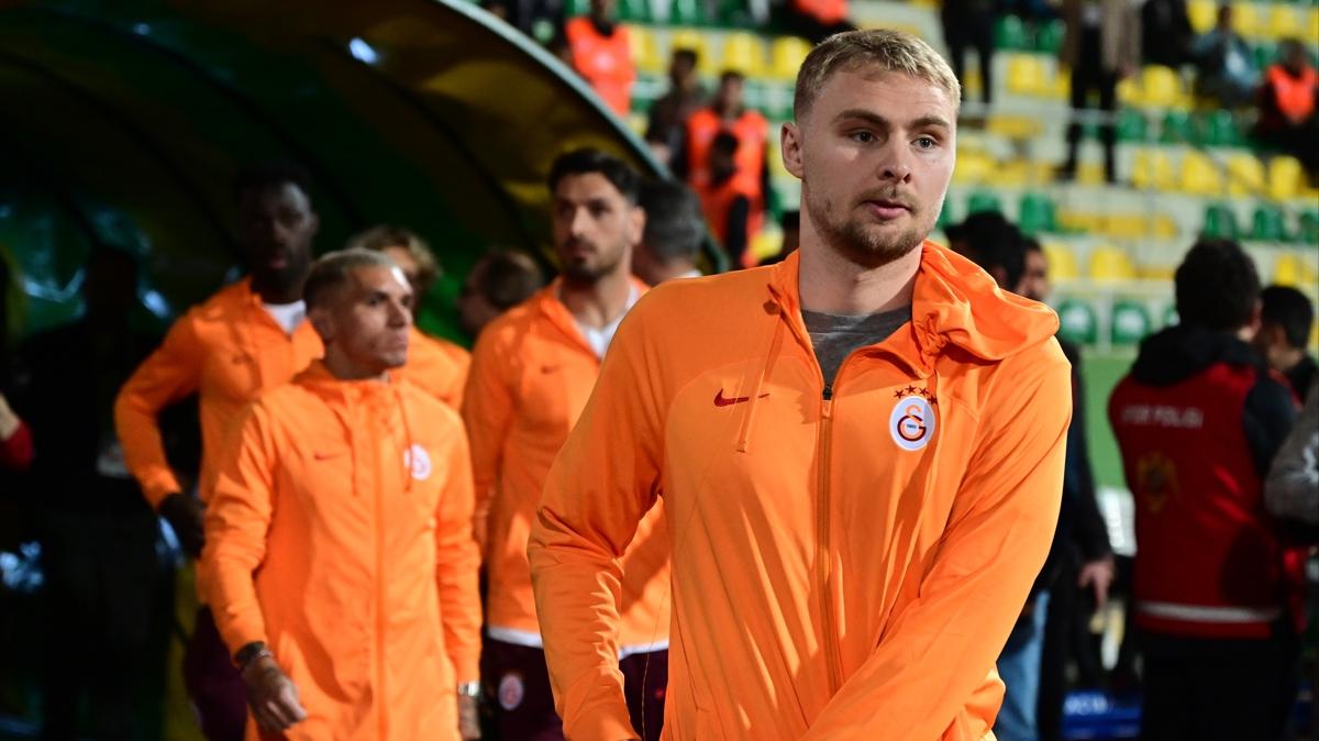 Galatasaray'da ayrlk! Victor Nelsson ile yollar ayrld