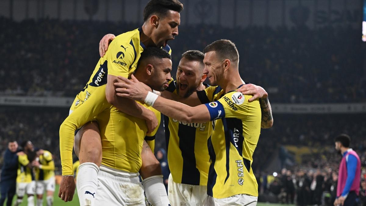 Geri dnlerin takm Fenerbahe