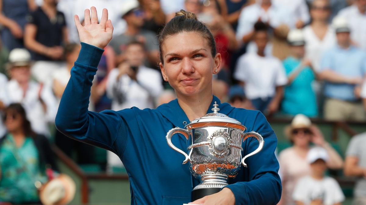 Simona Halep kortlara veda etti