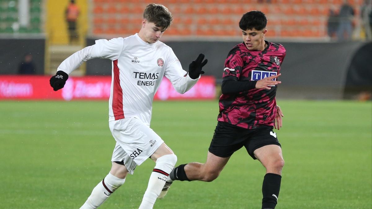 Alanyaspor'dan kupada 4 goll galibiyet