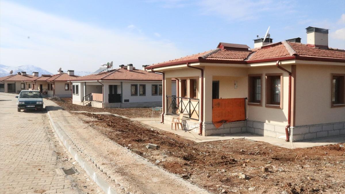 Malatya'da 26 bin 325 konut ve ticarethane hak sahiplerine teslim edildi