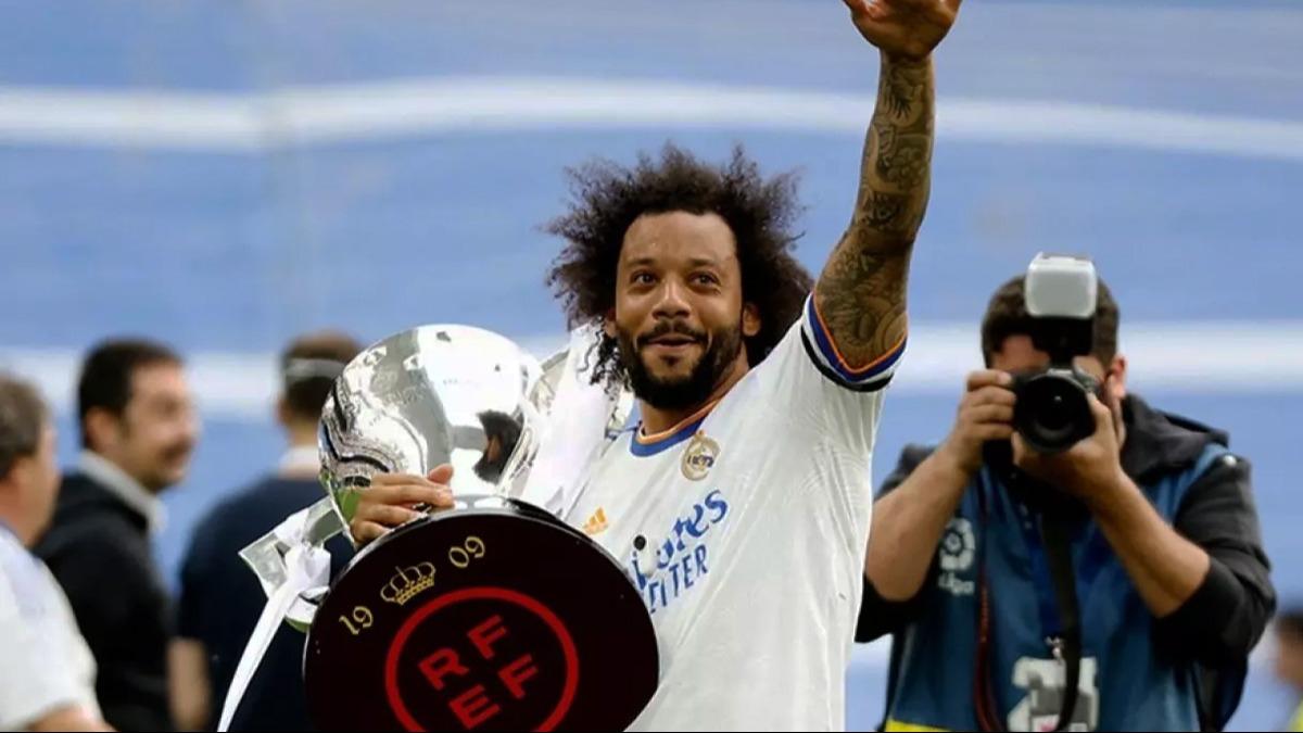 Marcelo futbolu braktn duyurdu