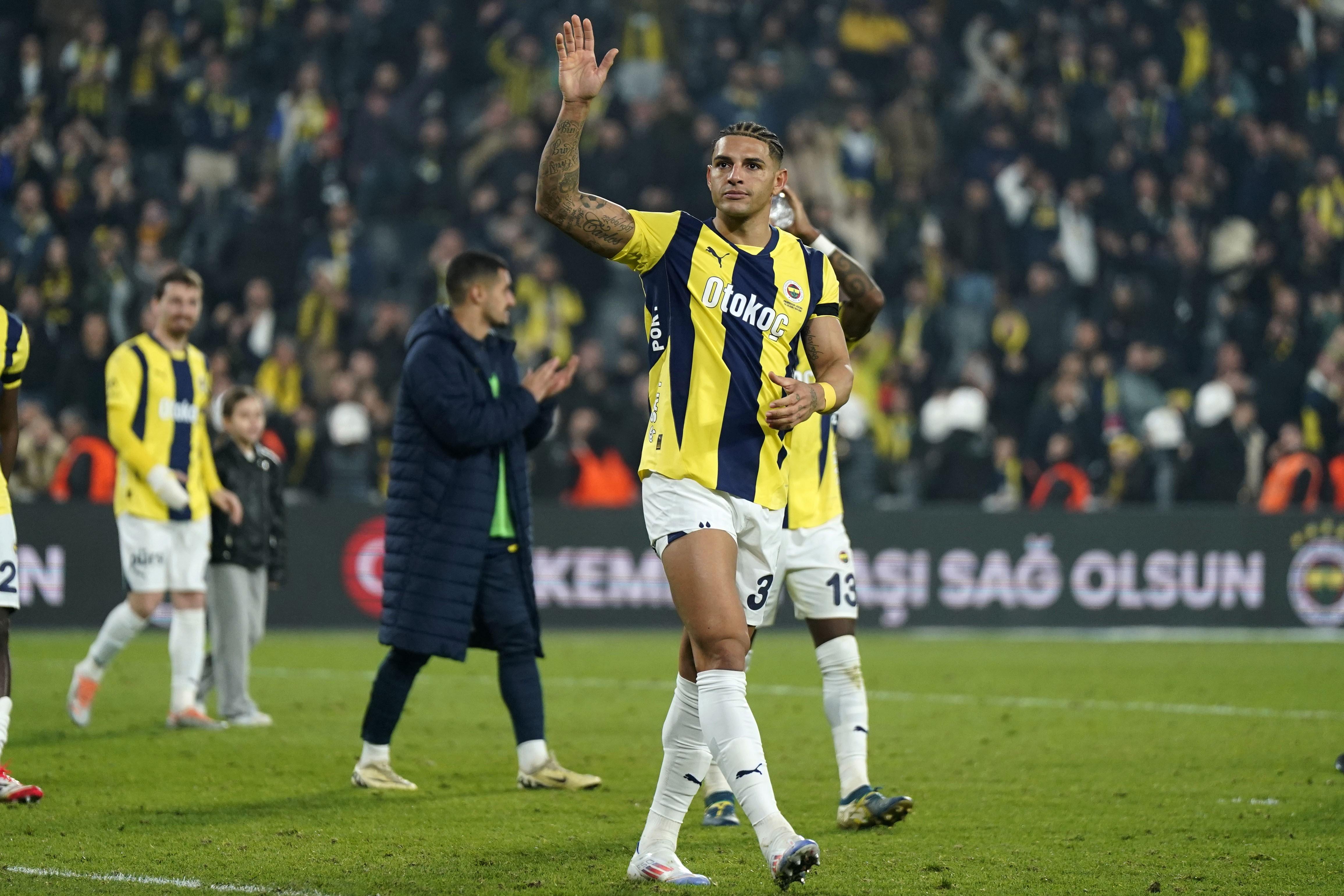 Fenerbahçe'de sürpriz veda: Lille ile anlaşmaya vardı!