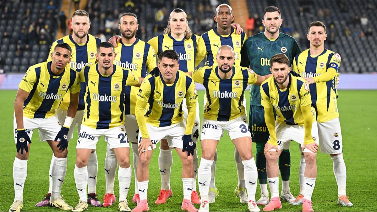 Fenerbahe UEFA listesini gncelledi! 3 yeni transfer kadroya eklendi