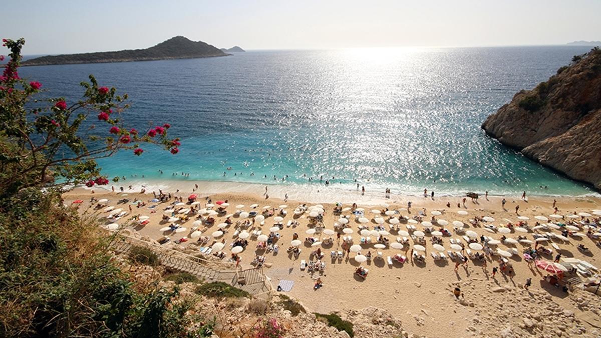 Turizmde yatırımlar 2025'te ivme kazanmaya başlayacak