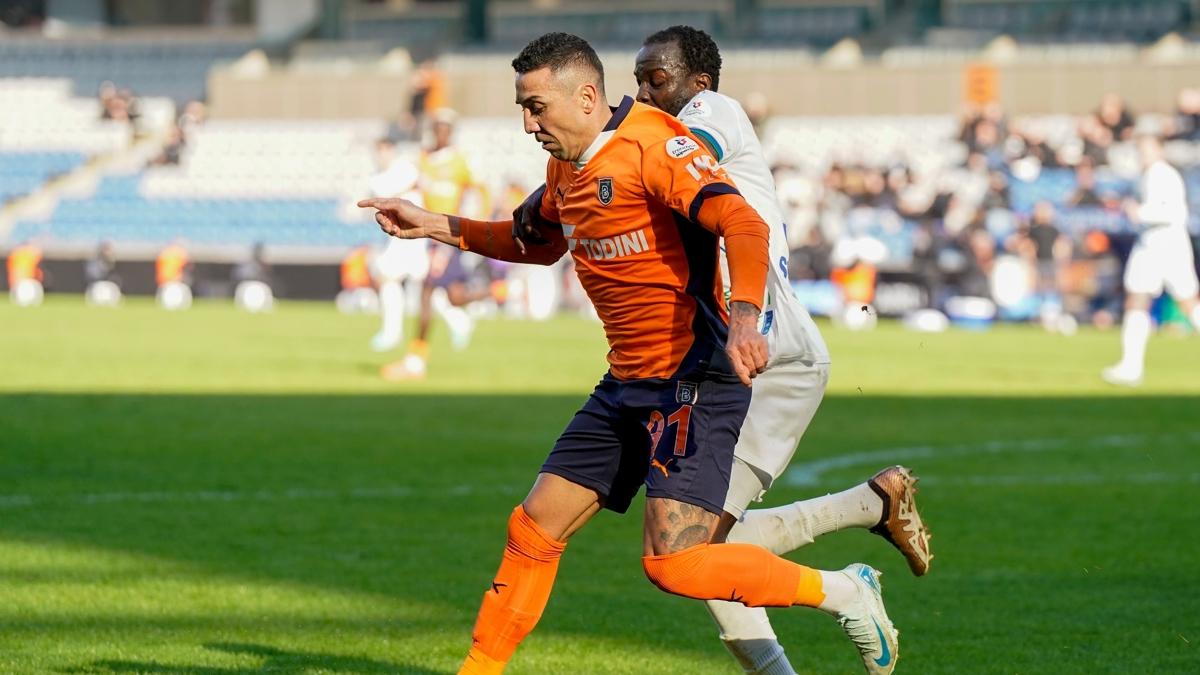 Baakehir, Davidson'un Qingdao West FC'ye transfer olduunu duyurdu 