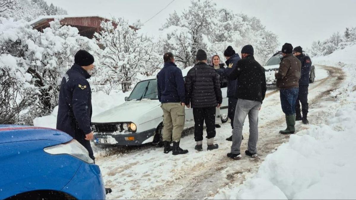 Hastaneye gidemeyen vatanda iin ekipler seferber oldu 